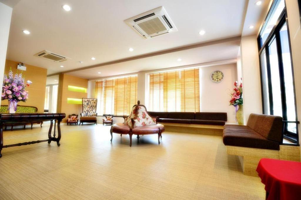 Na Tubthieng Boutique Resort Trang Kültér fotó
