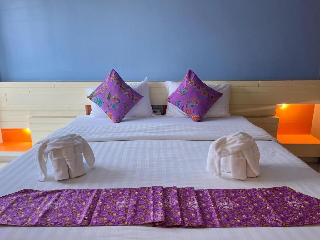 Na Tubthieng Boutique Resort Trang Kültér fotó