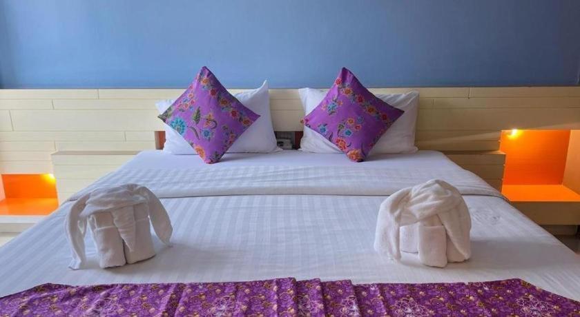 Na Tubthieng Boutique Resort Trang Kültér fotó