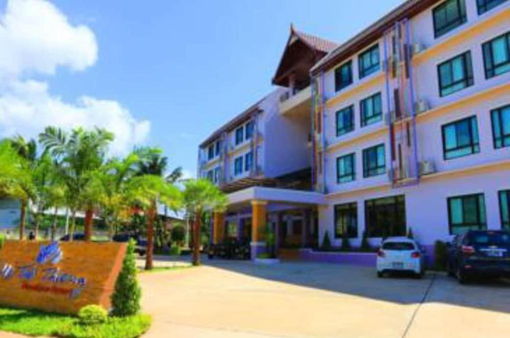 Na Tubthieng Boutique Resort Trang Kültér fotó